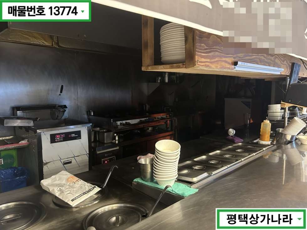 경기 평택시 용이동 현촌 지구 사거리 위치한 대로변 노출 1층 상가 임대 매물 월세 매물번호 13774 사진 2