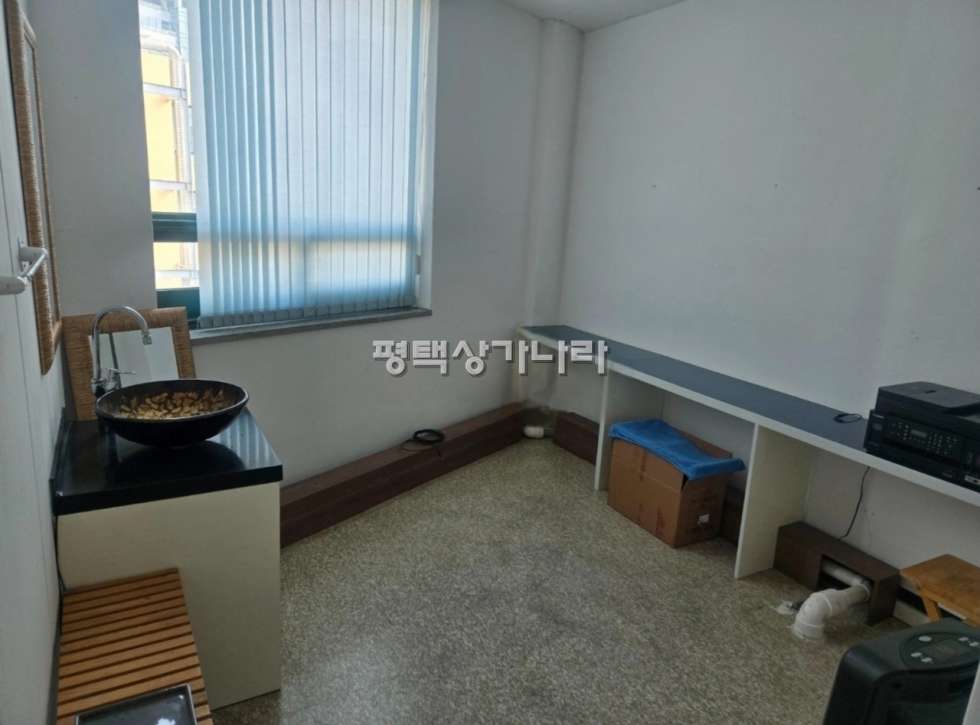 경기 평택시 비전동 [평택 비전동] 평택시청 정문 앞 대로변 무권리 4층 사무실 상가 임대 월세 매물번호 16652 사진 2